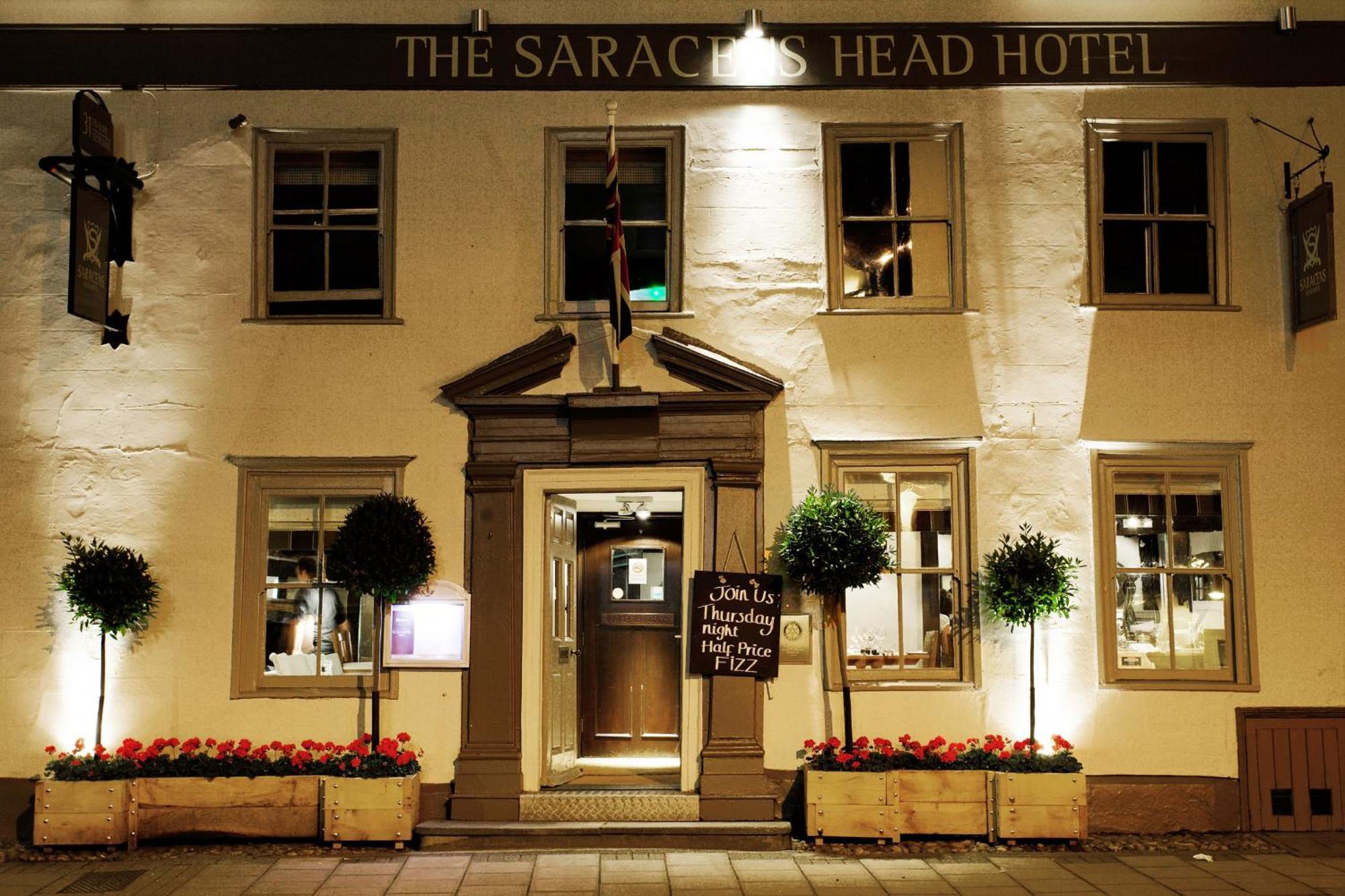 The Saracens Head Hotel Ґрейт-Данмоу Екстер'єр фото