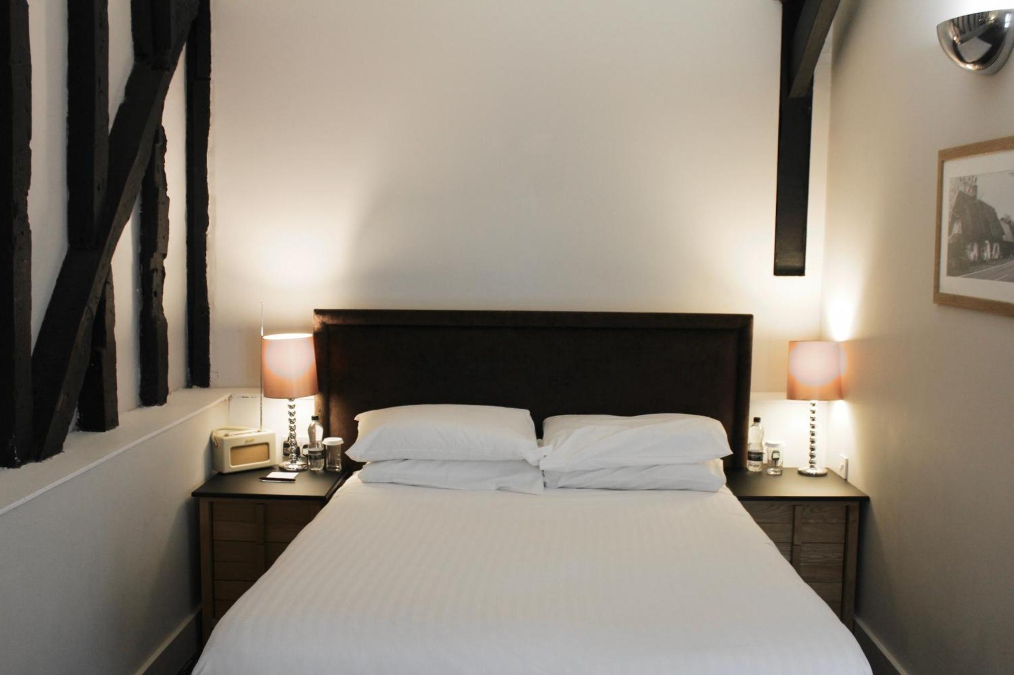 The Saracens Head Hotel Ґрейт-Данмоу Екстер'єр фото